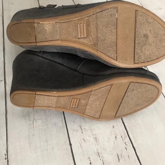 Toms Gray Suede Desert Ankle Side Zipper Boot Size 6.5 - Picture 2 of 7